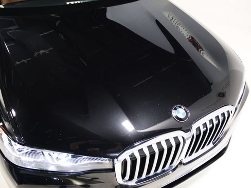 Used 2022 BMW X7 xDrive40i w/ Executive Package AWD/4WD image 24
