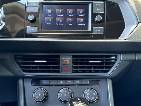 Used 2024 Volkswagen Jetta S FWD image 27