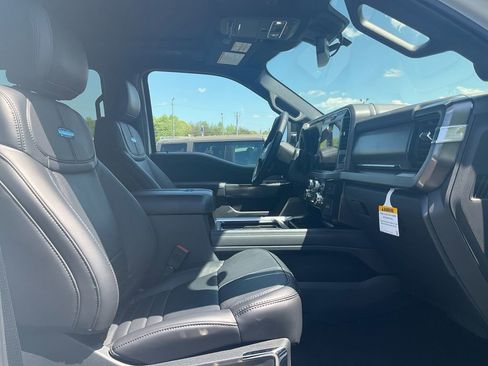 New 2026 Ford F250 Platinum image 12