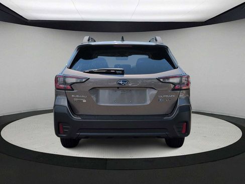 Used 2021 Subaru Outback Premium AWD/4WD image 7