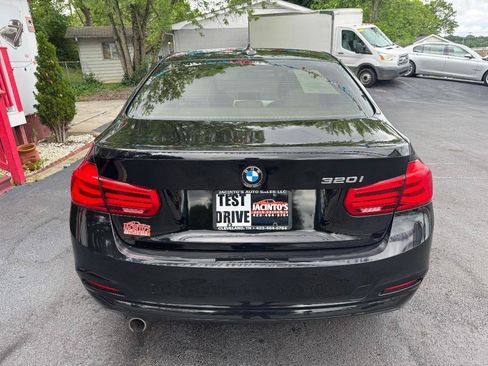 Used 2016 BMW 320i Sedan RWD image 5