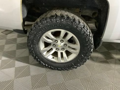 Used 2018 Chevrolet Silverado 1500 LT w/ All Star Edition AWD/4WD image 47