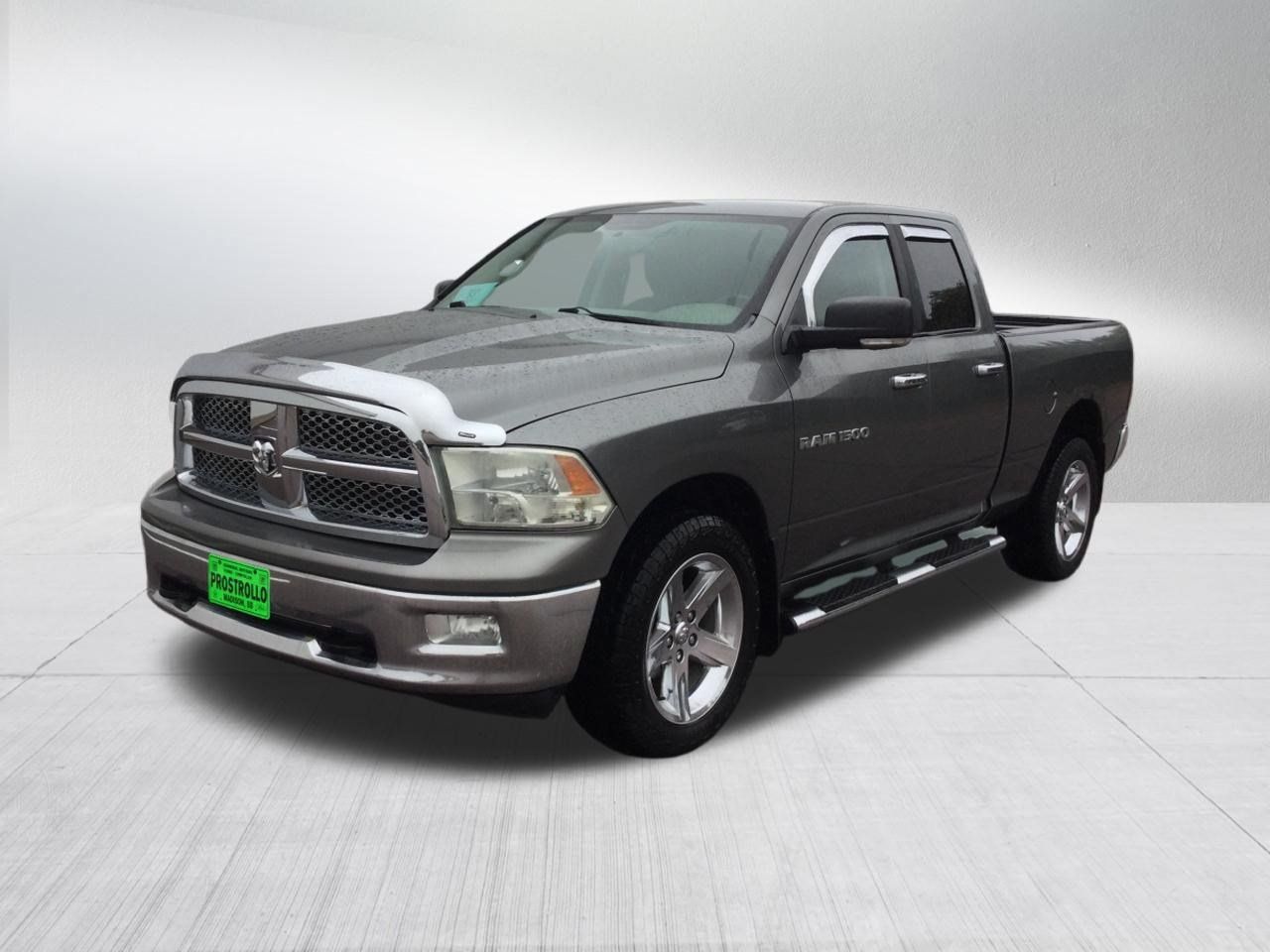 Used 2012 RAM 1500 Classic SLT w/ SLT Plus D←cor Group AWD/4WD image 2