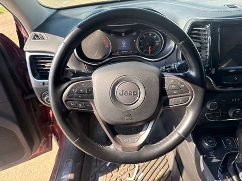 Used 2020 Jeep Cherokee Limited AWD/4WD image 12