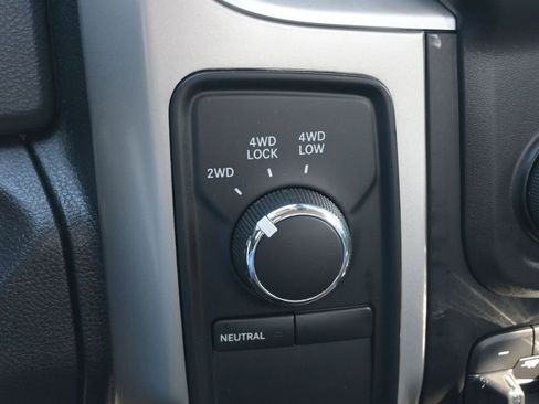 Used 2014 RAM 2500 SLT image 24