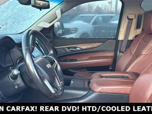 Used 2017 Cadillac Escalade Premium Luxury image 22