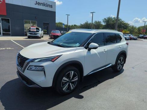 Certified 2023 Nissan Rogue SL w/ SL Premium Package FWD image 14