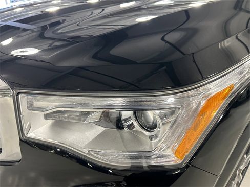 Used 2019 GMC Acadia Denali w/ Technology Package image 7