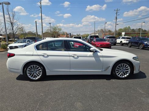 Used 2023 BMW 530i xDrive AWD/4WD image 10