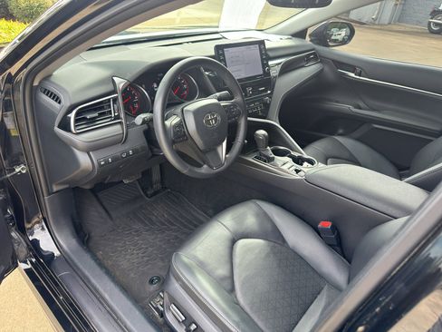 Used 2024 Toyota Camry XSE image 10