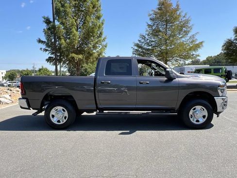 New 2026 RAM 2500 Tradesman AWD/4WD image 13