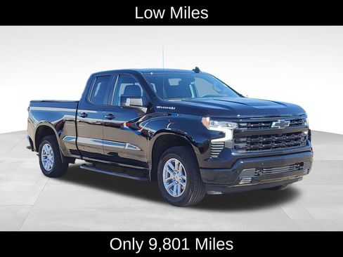 Used 2025 Chevrolet Silverado 1500 RST w/ Convenience Package II image 2