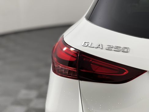 New 2026 Mercedes-Benz GLA 250 4MATIC image 12