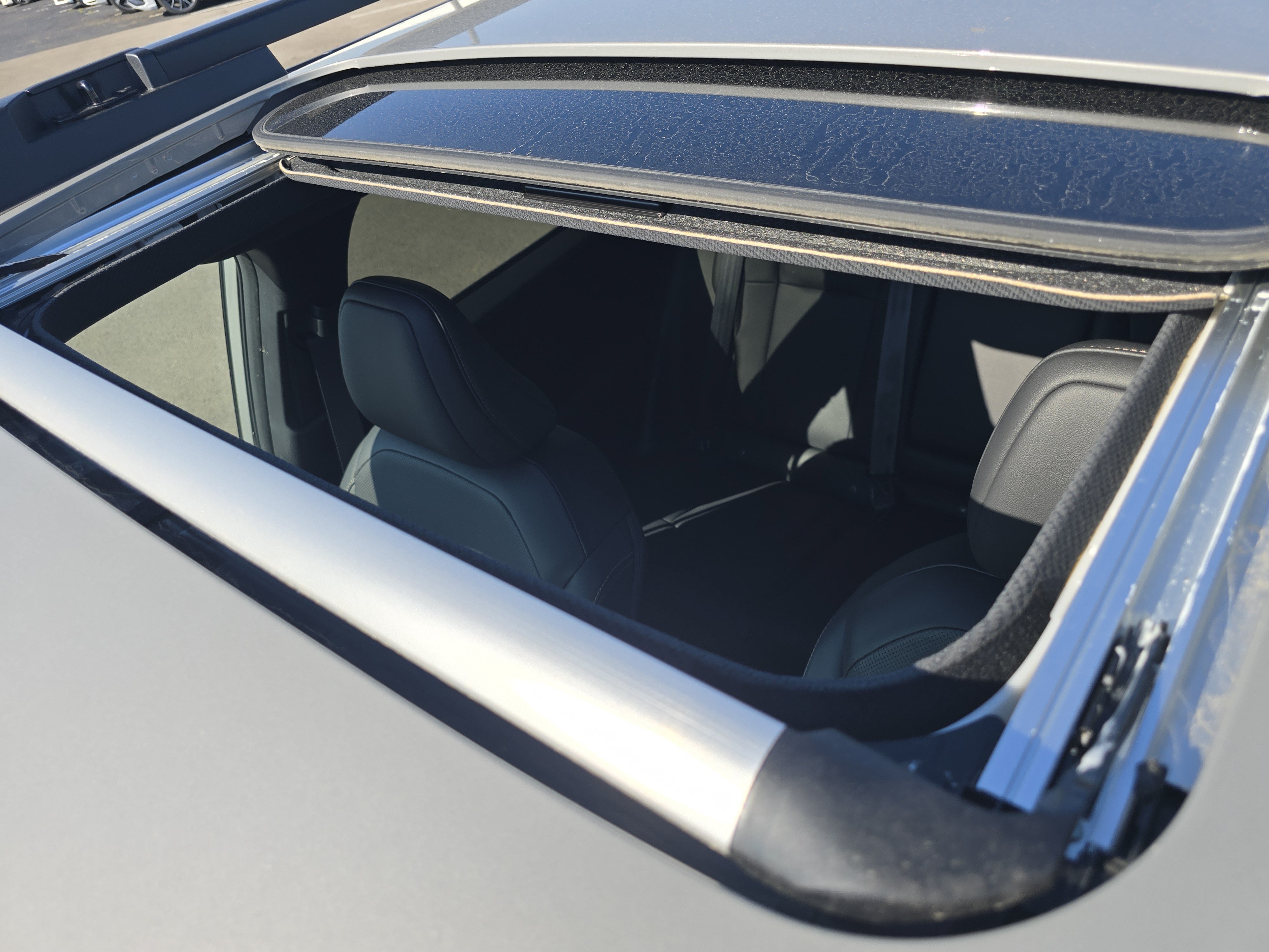 Certified 2026 Subaru Outback Limited AWD/4WD image 9
