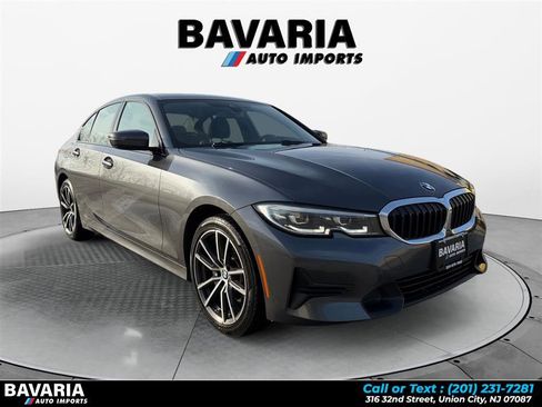 Used 2022 BMW 330i xDrive Sedan w/ Driving Assistance Package image 7