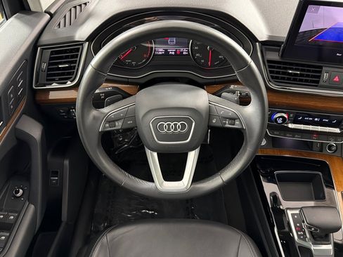 Used 2023 Audi Q5 2.0T Premium w/ Convenience Package AWD/4WD image 13