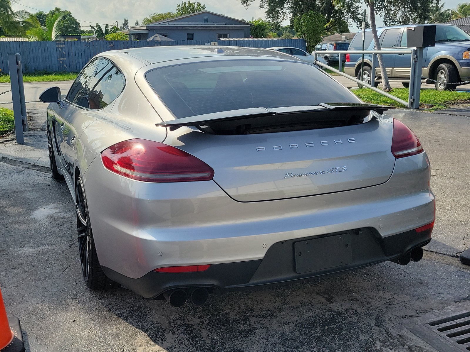 Used 2016 Porsche Panamera GTS AWD/4WD image 4