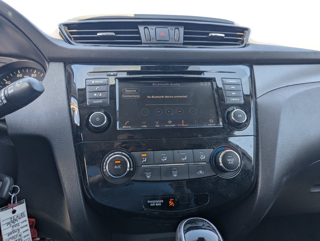 Used 2020 Nissan Rogue Sport S FWD image 14