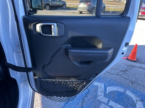 Used 2020 Jeep Gladiator Rubicon image 43