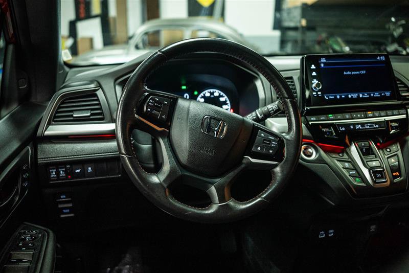 Used 2025 Honda Odyssey Sport-L image 16
