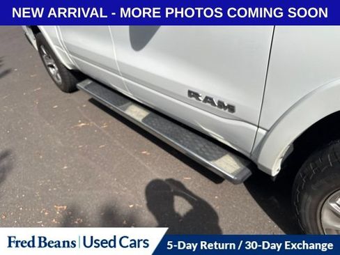 Used 2020 RAM 1500 Laramie AWD/4WD image 17
