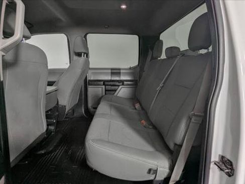 Used 2019 Ford F250 XL w/ Power Equipment Group AWD/4WD image 14