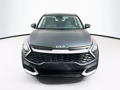 Used 2024 Kia Sportage LX image 2