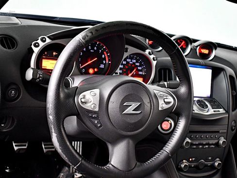 Used 2013 Nissan 370Z Touring w/ Sport Pkg image 21