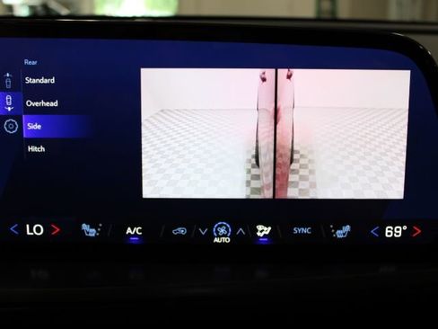 New 2025 Chevrolet Traverse LT w/ Enhanced Driving Package image 39