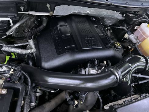 Used 2014 Ford F150 Lariat w/ Equipment Group 502A Luxury AWD/4WD image 31