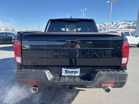 New 2026 Honda Ridgeline Black Edition image 4