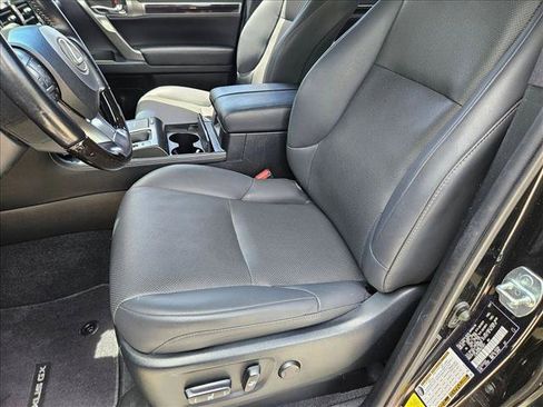 Used 2022 Lexus GX 460 Premium w/ Accessory Package AWD/4WD image 14