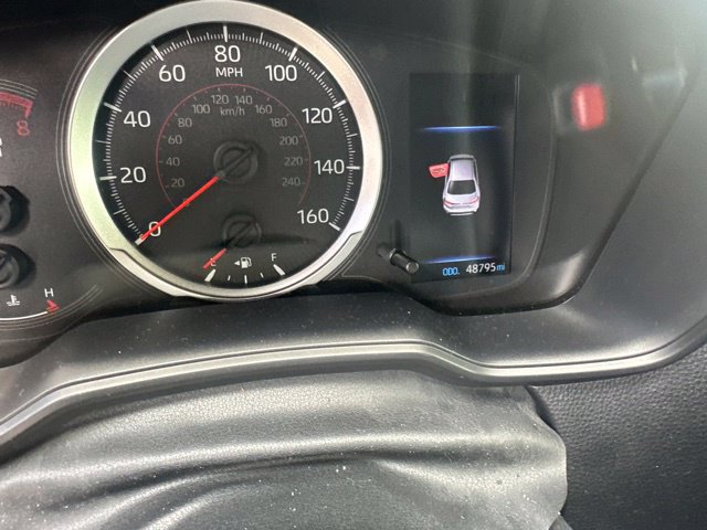 Used 2021 Toyota Corolla SE FWD image 2