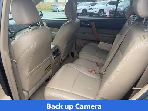 Used 2009 Toyota Highlander Limited AWD/4WD image 10