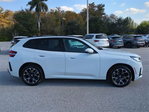 Used 2025 BMW X3 xDrive30i image 3