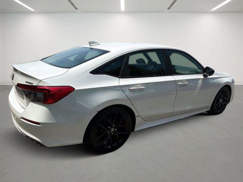 Used 2023 Honda Civic Sport image 5
