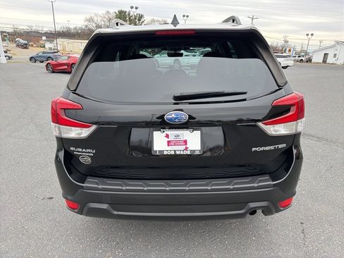 Certified 2023 Subaru Forester Premium image 4