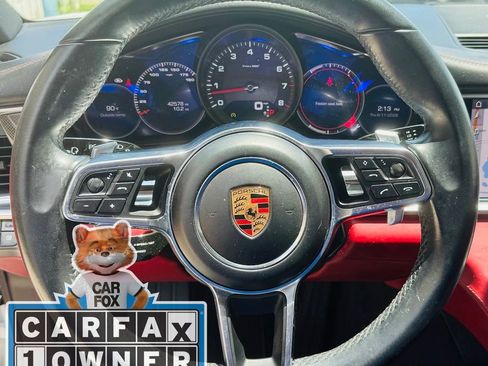 Used 2019 Porsche Panamera image 11