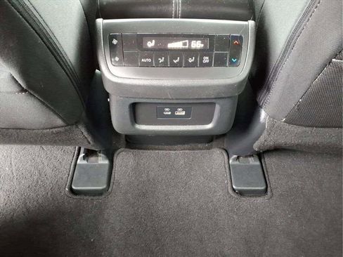 Used 2024 Nissan Pathfinder SV image 13