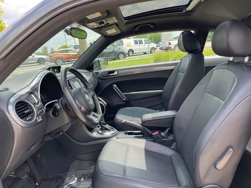 Used 2013 Volkswagen Beetle TDI FWD image 57