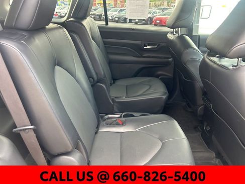 Certified 2024 Toyota Grand Highlander AWD image 7