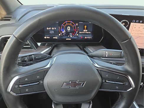 Used 2025 Chevrolet Tahoe Z71 AWD/4WD image 24
