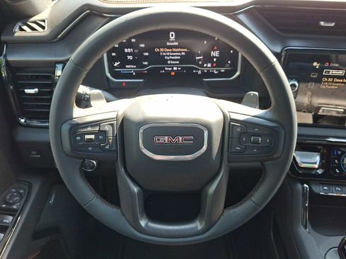 Used 2024 GMC Sierra 1500 AT4 w/ Technology Package AWD/4WD image 22