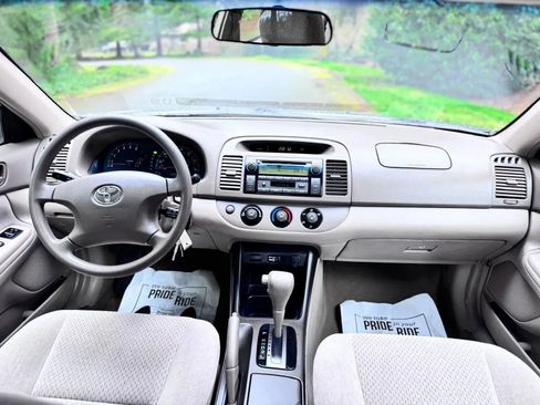 Used 2003 Toyota Camry LE image 12