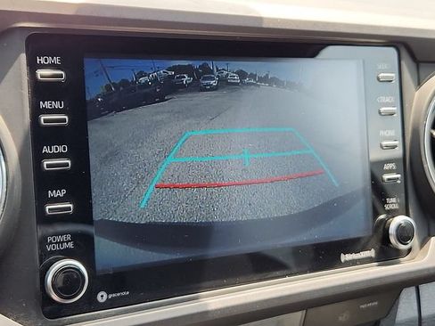 Used 2022 Toyota Tacoma TRD Off-Road w/ Technology Package AWD/4WD image 12