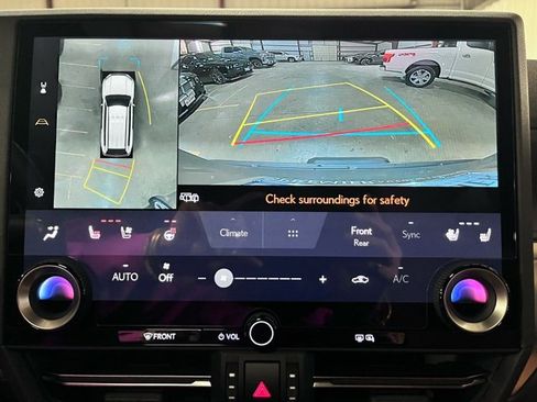 Used 2026 Lexus GX 550 w/ Accessory Package (2T) image 17