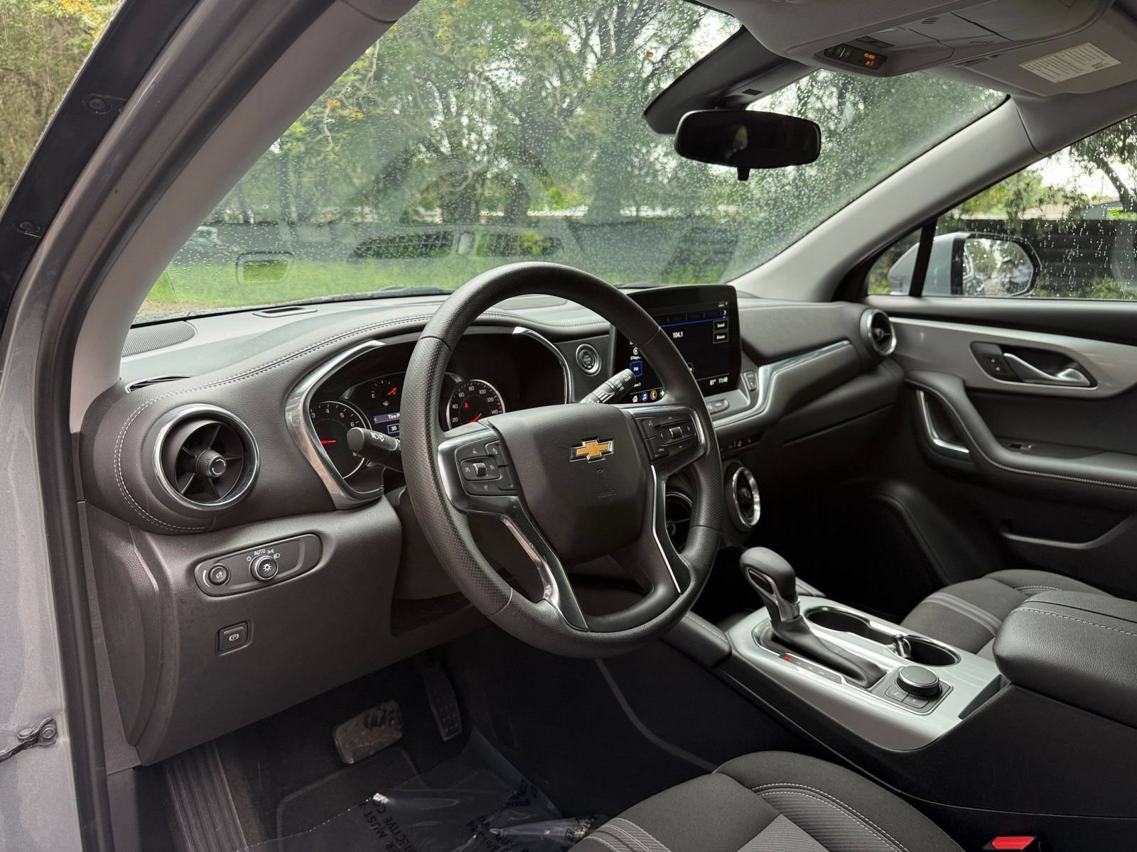 Used 2026 Chevrolet Blazer LT FWD image 31