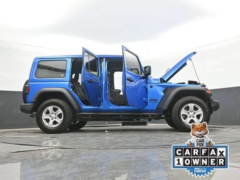 Used 2022 Jeep Wrangler Unlimited Sport w/ Sun And Sound Package AWD/4WD image 71