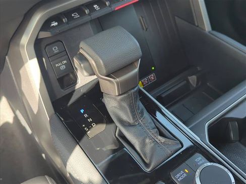 Certified 2026 Toyota Tundra Limited AWD/4WD image 20