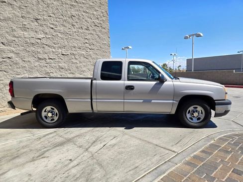 Used 2004 Chevrolet Silverado 1500 W/T image 4